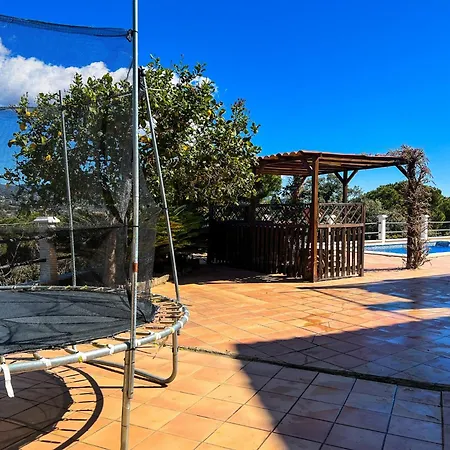 Σαλέ Tranquil With Private Pool & Views *