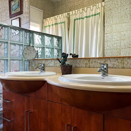 Tranquil With Private Pool & Views